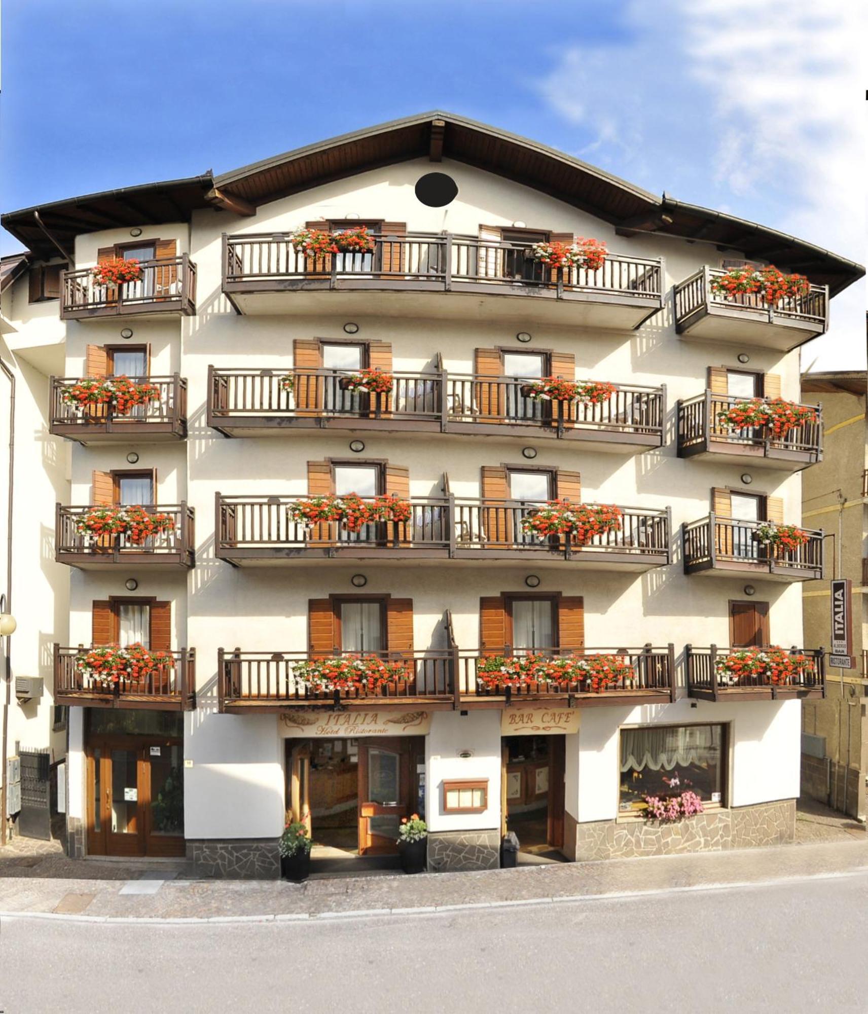 Hotel Italia Baselga di Pinè Exteriör bild